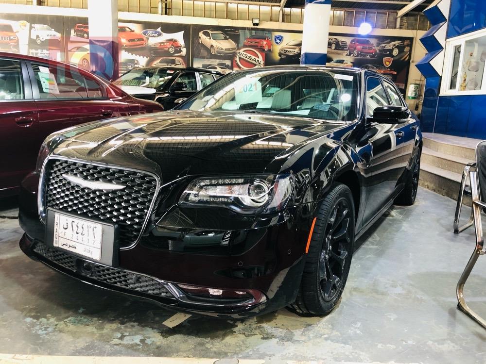 كرايسلر 300